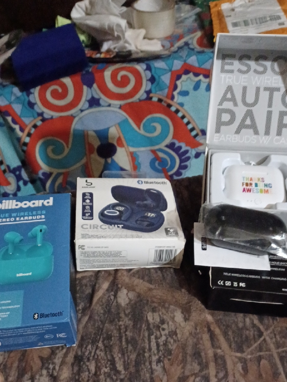 Lot of 4 New Wireless Quality Earbuds with Cases